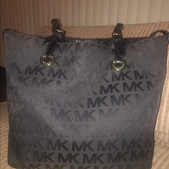 Michael Kors Purse - Picture 2 of 3